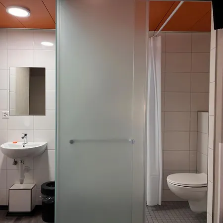 Easyhotel Main Station *