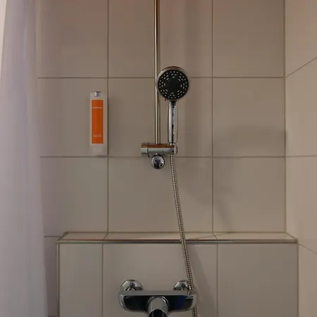Easyhotel Main Station