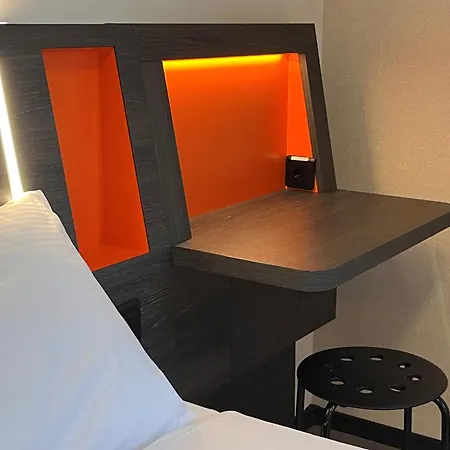 Szálloda Easyhotel Main Station