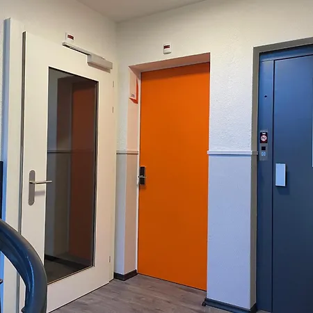Szálloda Easyhotel Main Station *