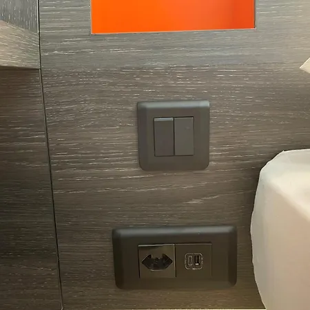 Easyhotel Main Station Szálloda Zürich