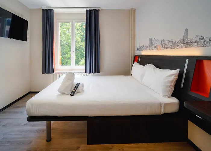 Easyhotel Main Station Hotel *