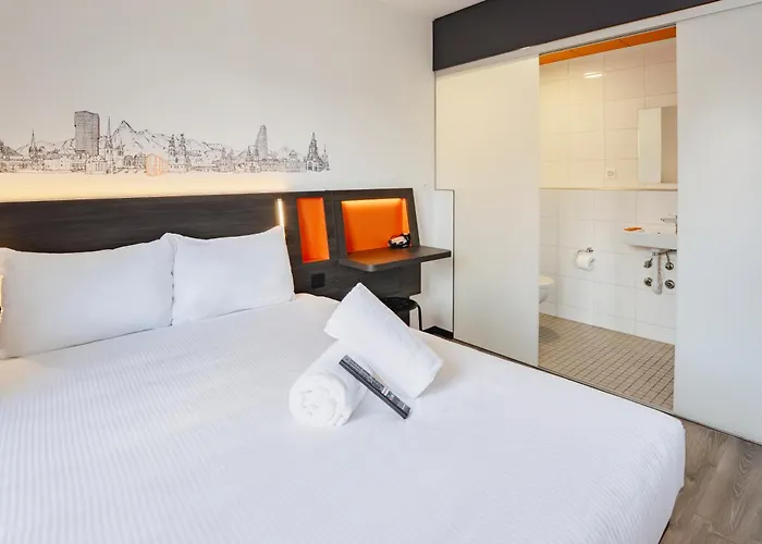Hotel Easyhotel Main Station