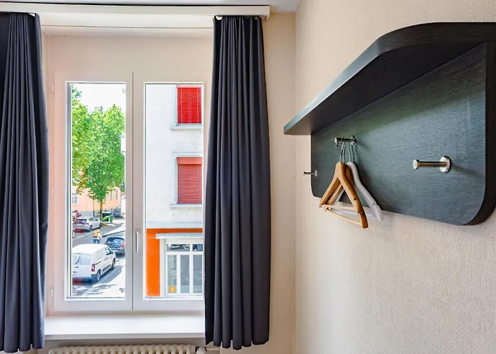 Easyhotel Main Station Hotel *