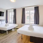 Easyhotel Main Station
