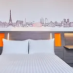 Easyhotel Main Station