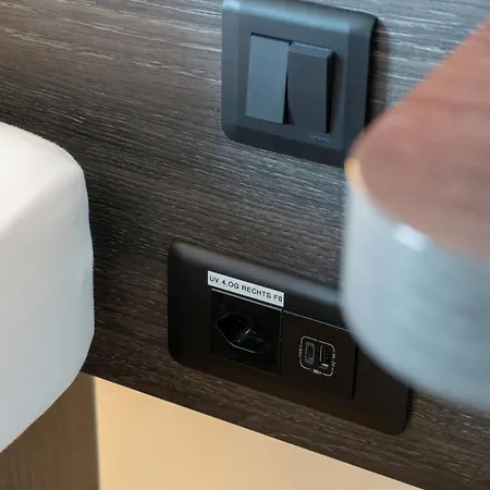 Hotel Easyhotel Main Station *