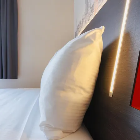 Hotell Easyhotel Main Station