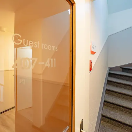 Easyhotel Main Station Hotel