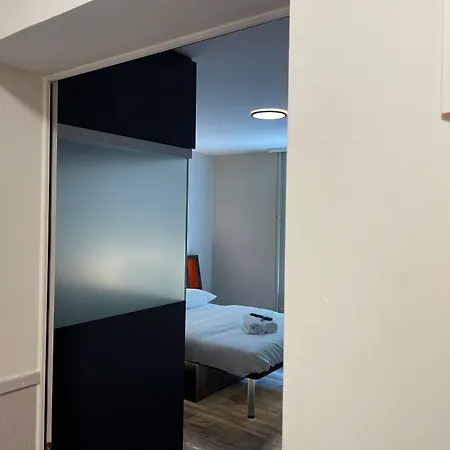 Hotell Easyhotel Main Station