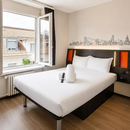 Hotel Easyhotel Main Station