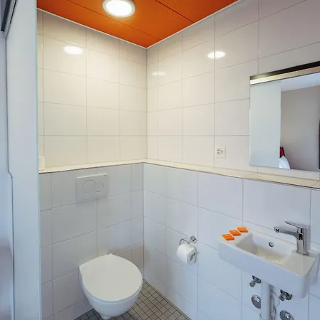 Easyhotel Main Station 3* Zürich