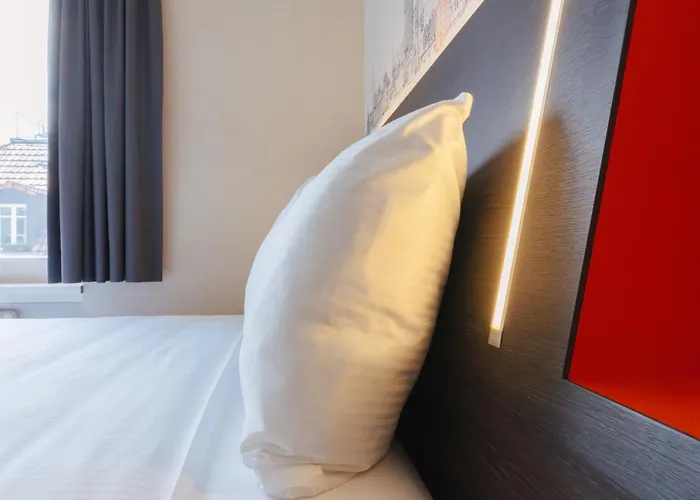 호텔 Easyhotel Main Station