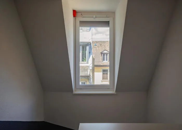 Easyhotel Main Station