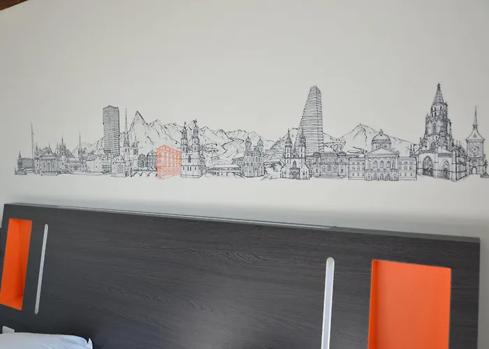 Easyhotel Main Station 호텔 *