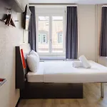 Easyhotel Main Station زيورخ