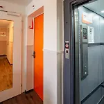 Easyhotel Main Station فندق *