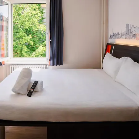 Easyhotel Main Station Цюрих