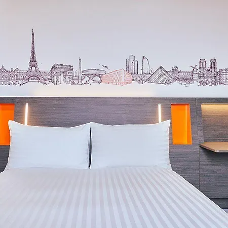 Easyhotel Main Station