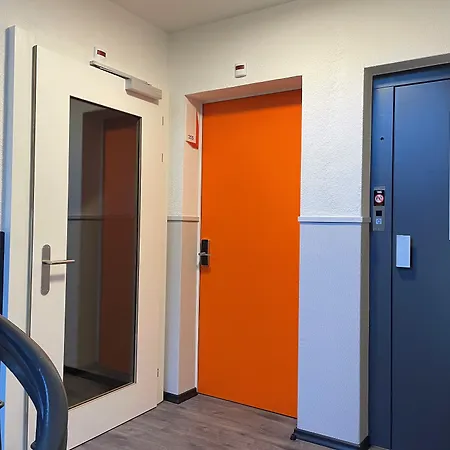 Easyhotel Main Station Ζυρίχη