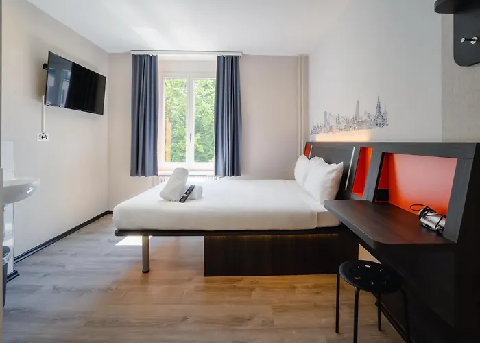 Hotel Easyhotel Main Station *