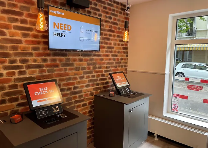 Easyhotel Main Station Hotel